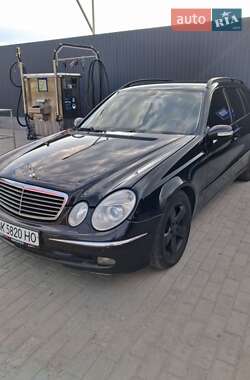 Универсал Mercedes-Benz E-Class 2004 в 