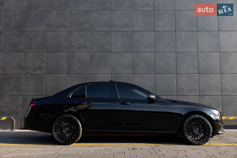 Седан Mercedes-Benz E-Class 2018 в Житомирі