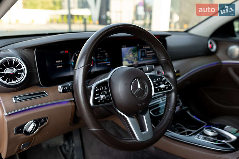 Седан Mercedes-Benz E-Class 2018 в Житомирі