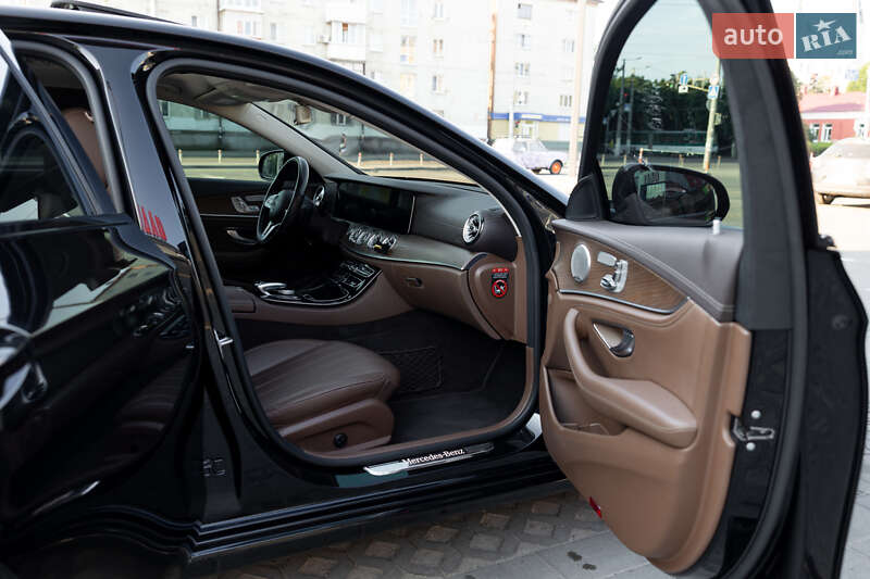 Седан Mercedes-Benz E-Class 2018 в Житомирі