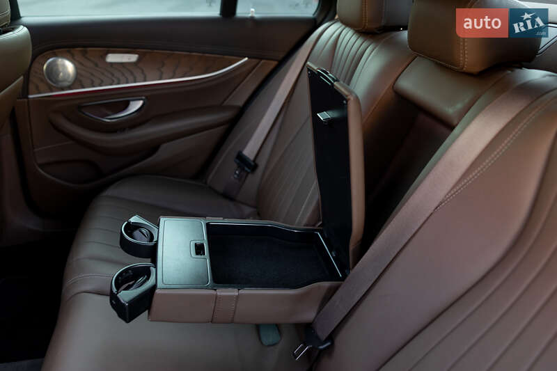 Седан Mercedes-Benz E-Class 2018 в Житомирі