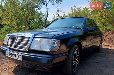 Седан Mercedes-Benz E-Class 1990 в Краматорске