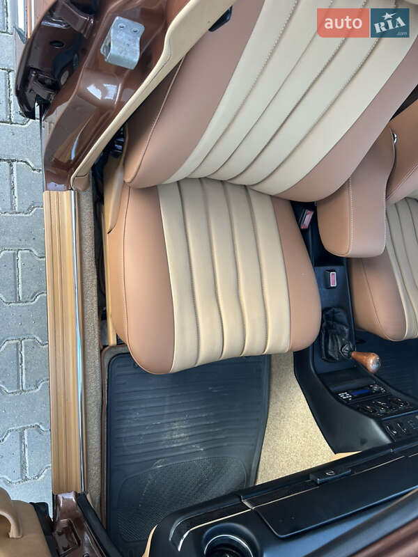 Седан Mercedes-Benz E-Class 1980 в Тернополе