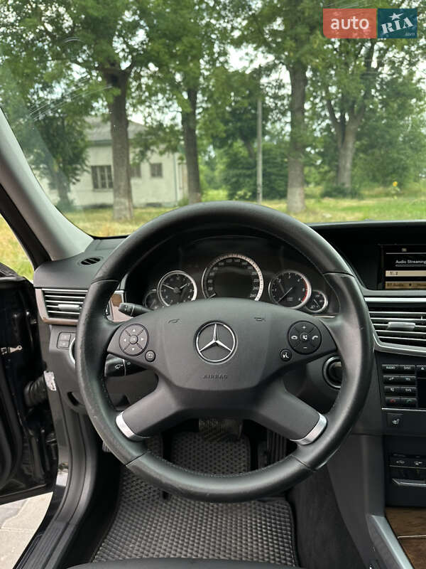 Универсал Mercedes-Benz E-Class 2010 в Стрые