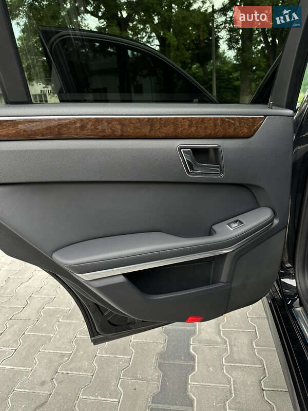 Универсал Mercedes-Benz E-Class 2010 в Стрые