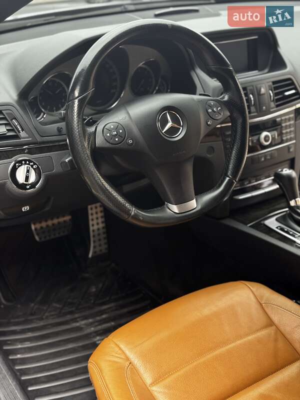 Купе Mercedes-Benz E-Class 2010 в Львове