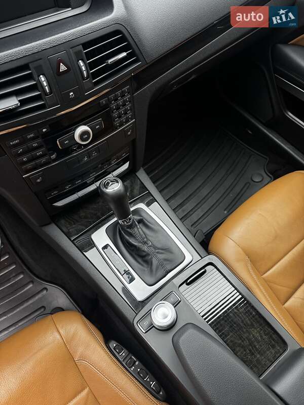Купе Mercedes-Benz E-Class 2010 в Львове