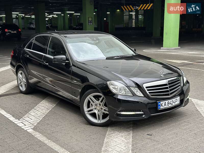 Mercedes-Benz E-Class 2010