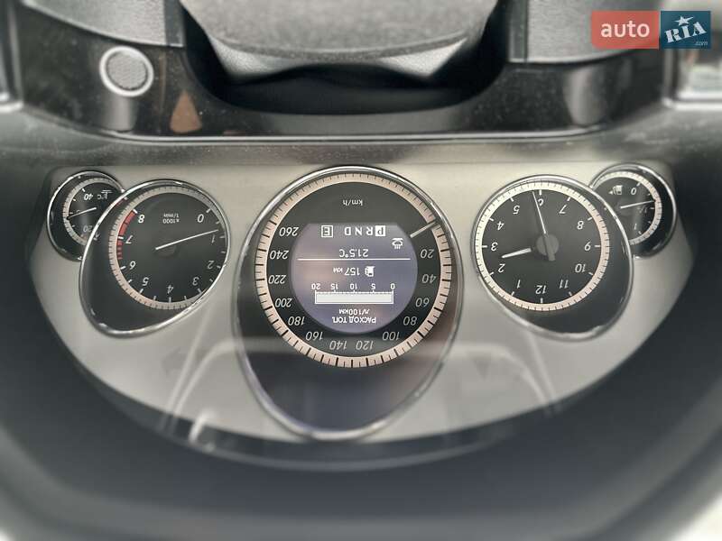 Седан Mercedes-Benz E-Class 2010 в Киеве