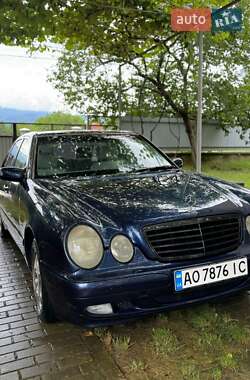 Седан Mercedes-Benz E-Class 1999 в 