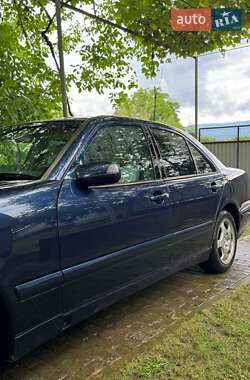 Седан Mercedes-Benz E-Class 1999 в 
