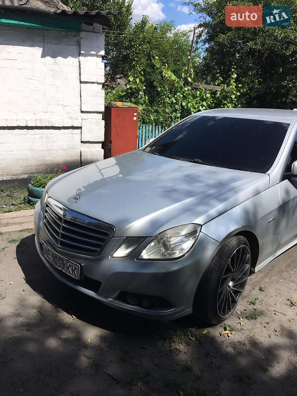 Седан Mercedes-Benz E-Class 2010 в Павлограде фото 12 Седан Mercedes-Benz E-Class 2010 в Павлограде