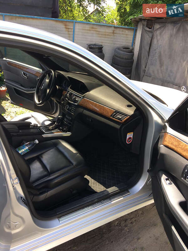 Седан Mercedes-Benz E-Class 2010 в Павлограде фото 16 Седан Mercedes-Benz E-Class 2010 в Павлограде