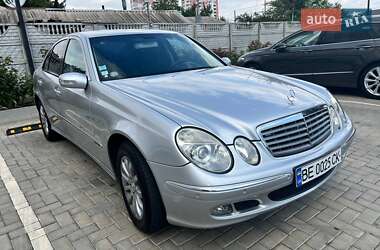 Седан Mercedes-Benz E-Class 2005 в Николаеве