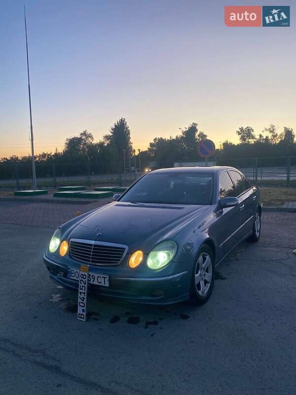 Седан Mercedes-Benz E-Class 2003 в Чернівцях