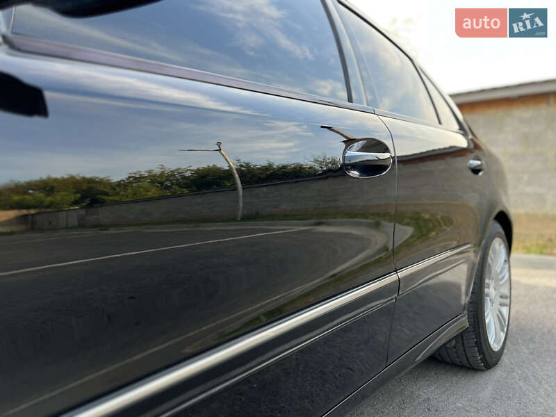 Седан Mercedes-Benz E-Class 2007 в Львове