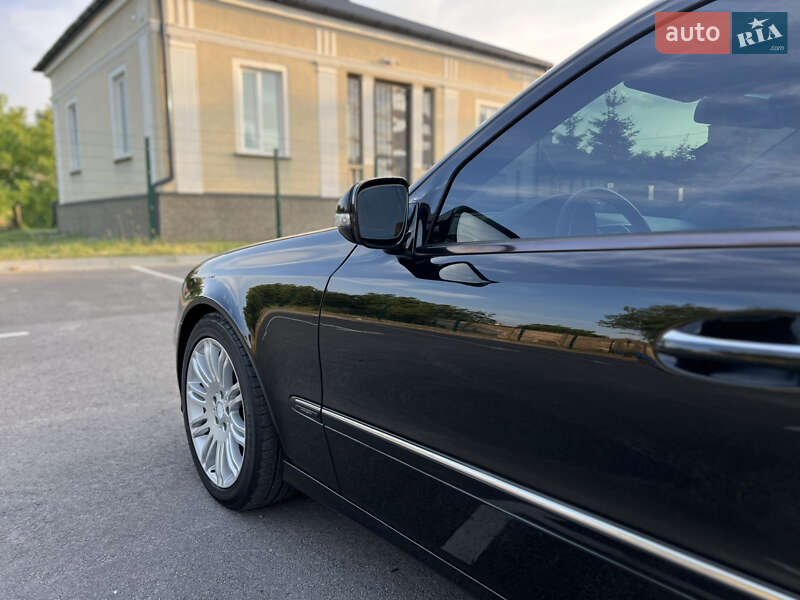 Седан Mercedes-Benz E-Class 2007 в Львове
