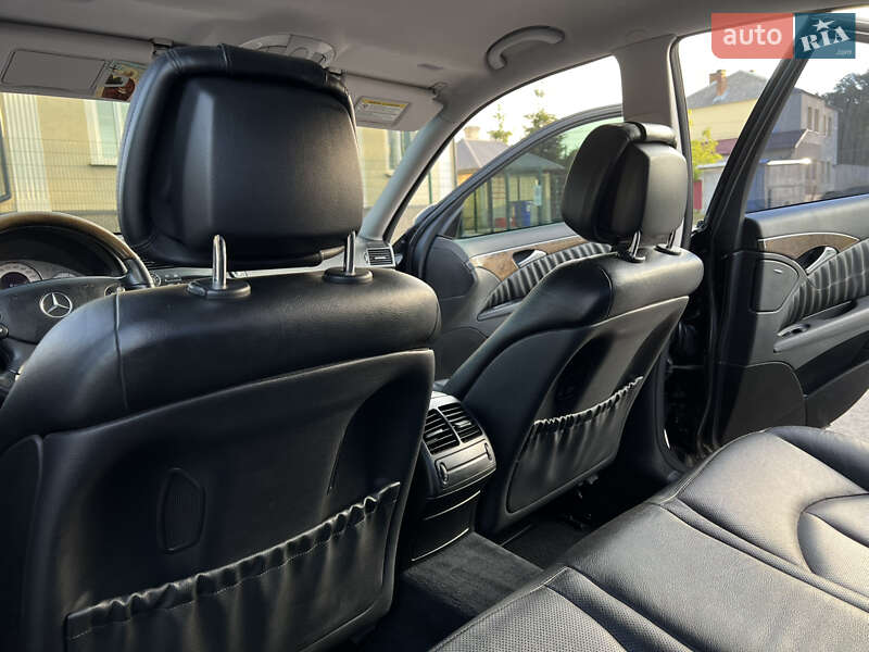 Седан Mercedes-Benz E-Class 2007 в Львове
