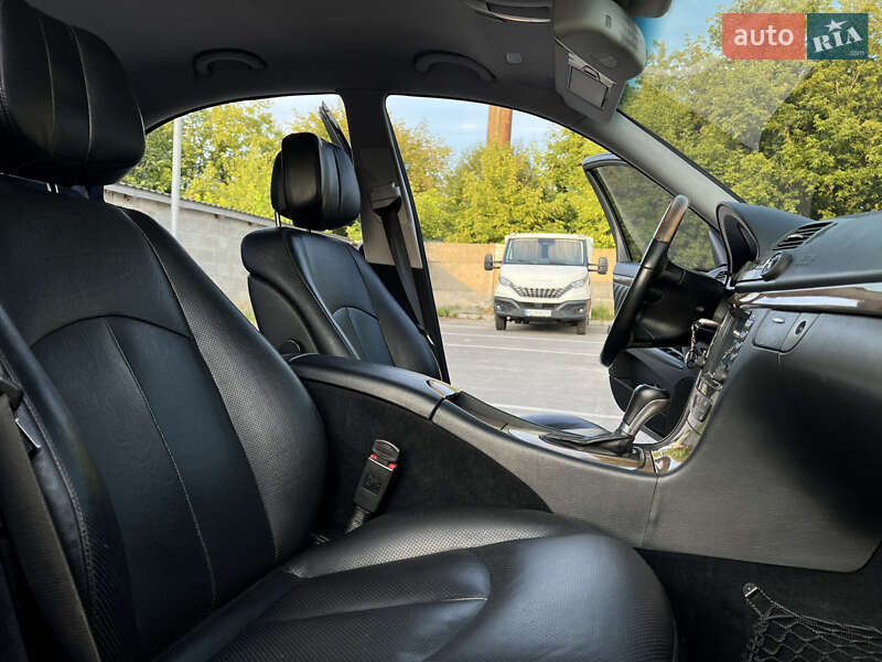 Седан Mercedes-Benz E-Class 2007 в Львове