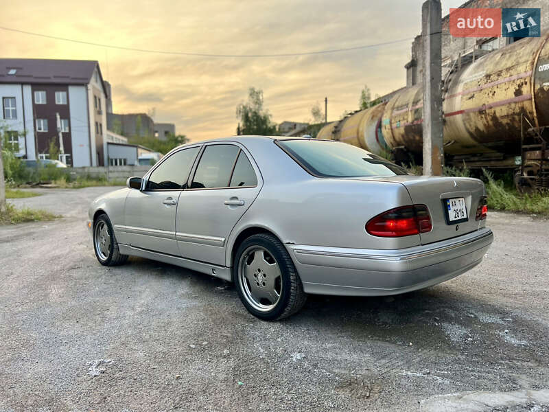 Седан Mercedes-Benz E-Class 2002 в Виннице