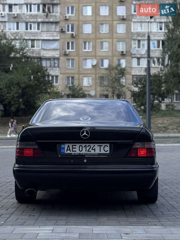 Купе Mercedes-Benz E-Class 1995 в Дніпрі