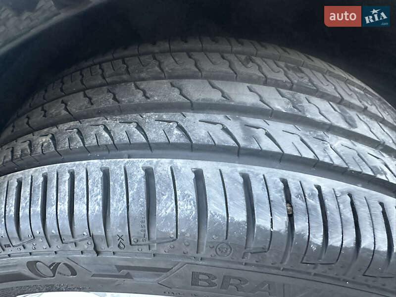 Седан Mercedes-Benz E-Class 2012 в Ямполе