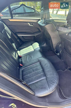 Седан Mercedes-Benz E-Class 2013 в 