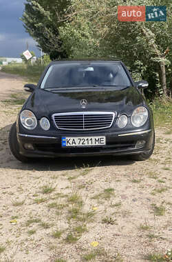 Седан Mercedes-Benz E-Class 2003 в Киеве