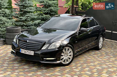Седан Mercedes-Benz E-Class 2012 в 