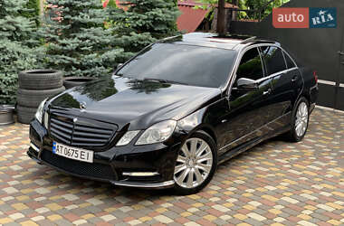 Седан Mercedes-Benz E-Class 2012 в 