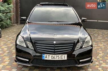 Седан Mercedes-Benz E-Class 2012 в 