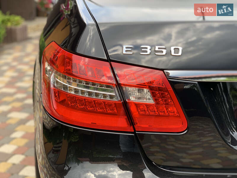 Седан Mercedes-Benz E-Class 2012 в Ивано-Франковске