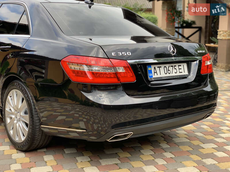Седан Mercedes-Benz E-Class 2012 в Ивано-Франковске