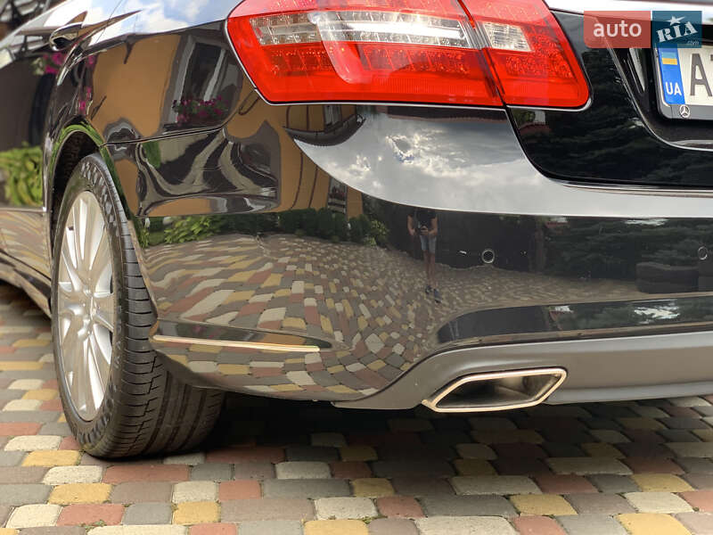 Седан Mercedes-Benz E-Class 2012 в Ивано-Франковске