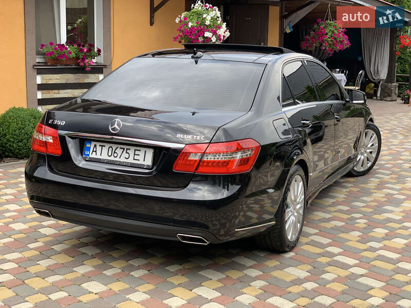 Седан Mercedes-Benz E-Class 2012 в Ивано-Франковске