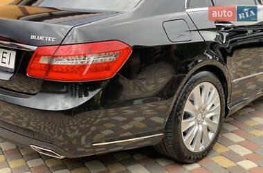 Седан Mercedes-Benz E-Class 2012 в 