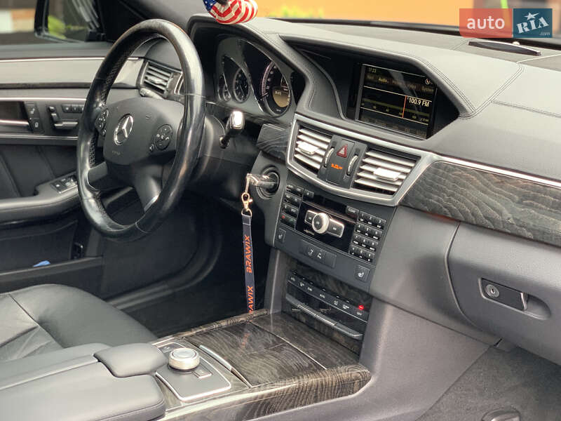 Седан Mercedes-Benz E-Class 2012 в Ивано-Франковске