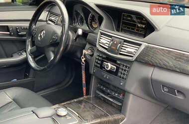 Седан Mercedes-Benz E-Class 2012 в 