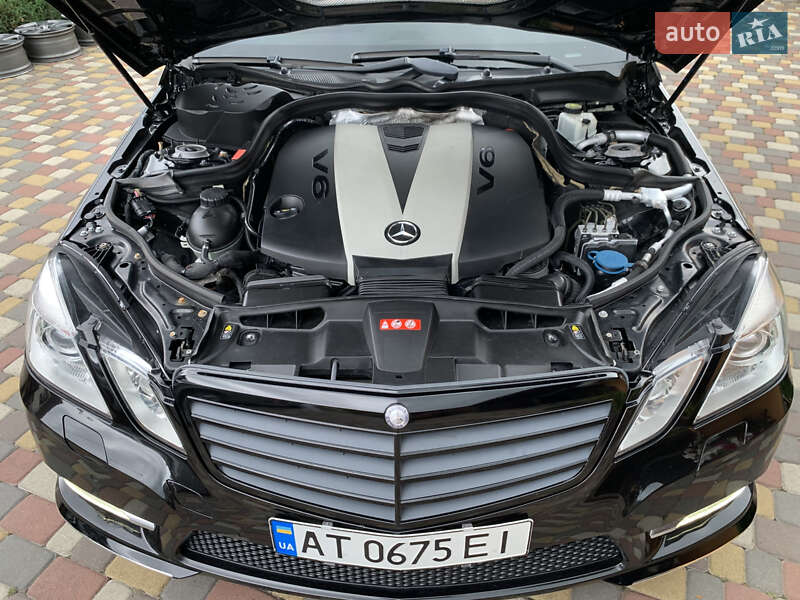 Седан Mercedes-Benz E-Class 2012 в Ивано-Франковске