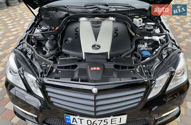 Седан Mercedes-Benz E-Class 2012 в 