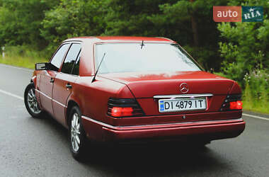 Седан Mercedes-Benz E-Class 1995 в 