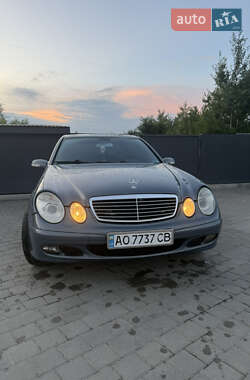 Седан Mercedes-Benz E-Class 2003 в Ивано-Франковске