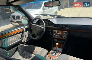 Универсал Mercedes-Benz E-Class 1994 в 