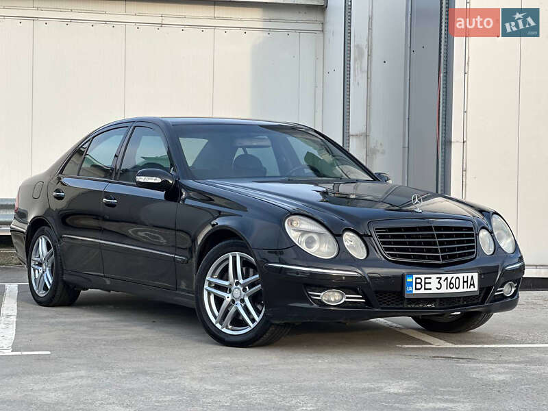 Mercedes-Benz E-Class 2005