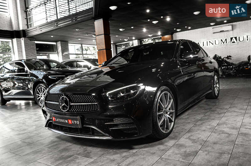 Mercedes-Benz E-Class 2022