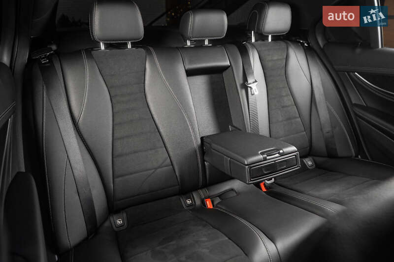 Седан Mercedes-Benz E-Class 2022 в Одесі