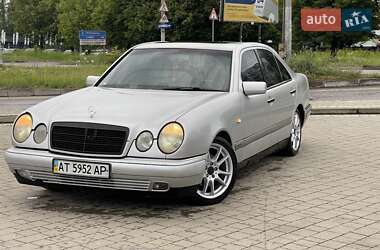 Седан Mercedes-Benz E-Class 1996 в Дрогобыче