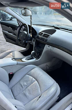 Седан Mercedes-Benz E-Class 2003 в 