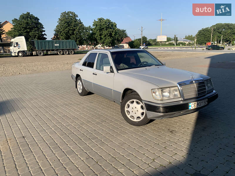 Mercedes-Benz E-Class 1990