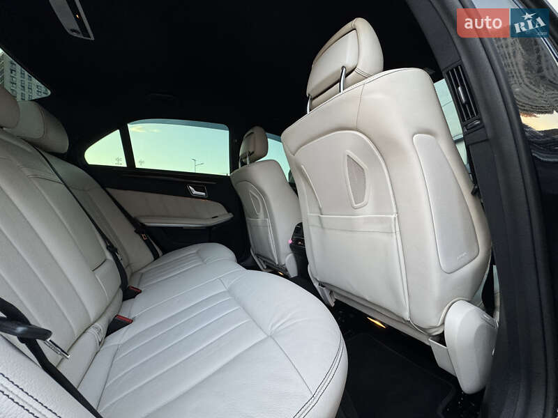 Седан Mercedes-Benz E-Class 2015 в Киеве